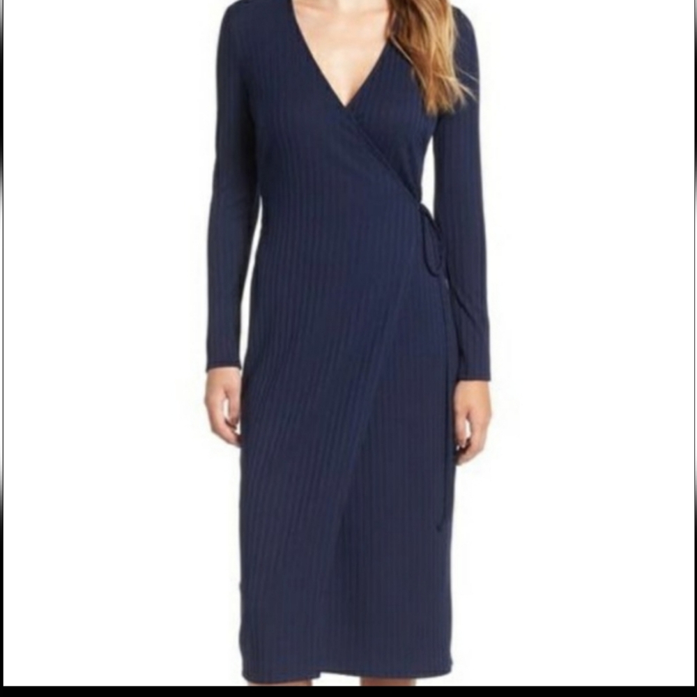 ASTR The Label | Olive Long Sleeve Wrap Dress